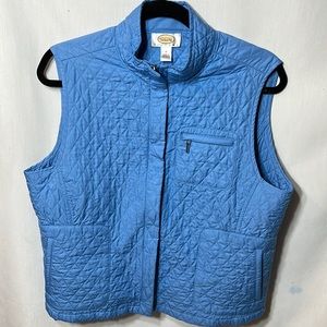 Talbots women’s quilted vest, (L), sleeveless, zip front, 2 side pockets